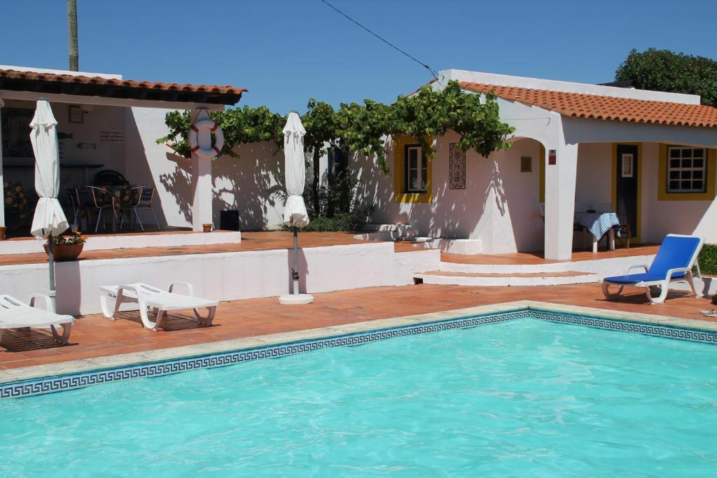 Casal Novo Pensjonat São Martinho do Porto Zewnętrze zdjęcie